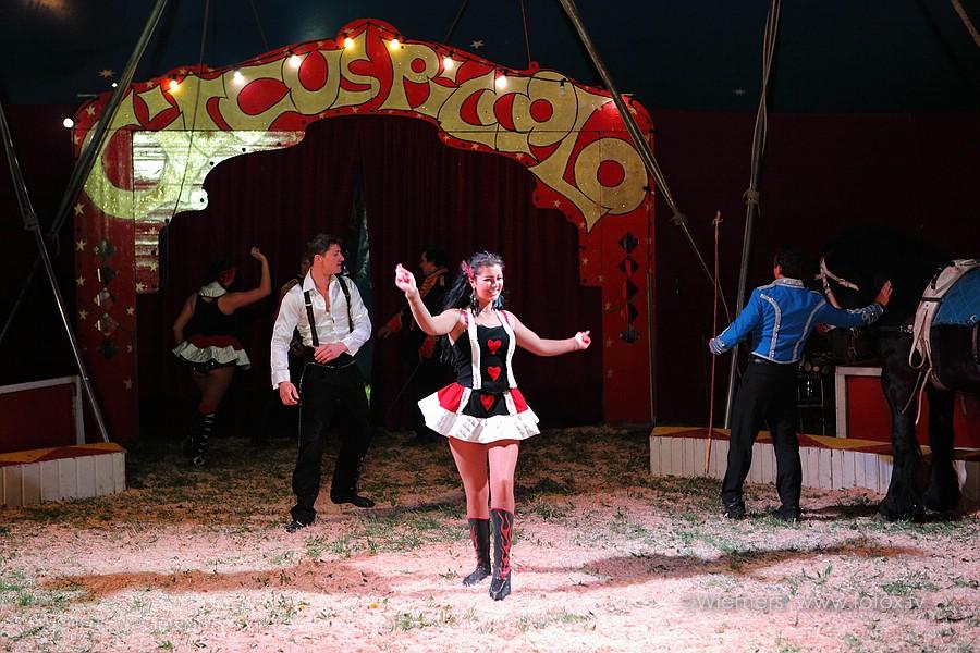 Zirkus Piccolo in Morntal-Muenchingen Mai 2013