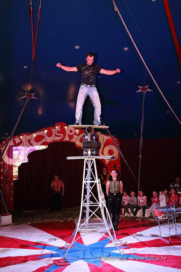 Zirkus Piccolo in Morntal-Muenchingen Mai 2013