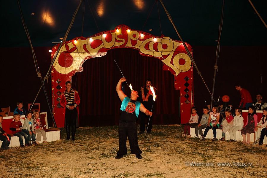 Zirkus Piccolo in Morntal-Muenchingen Mai 2013