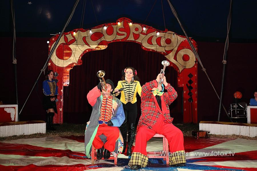 Zirkus Piccolo in Morntal-Muenchingen Mai 2013