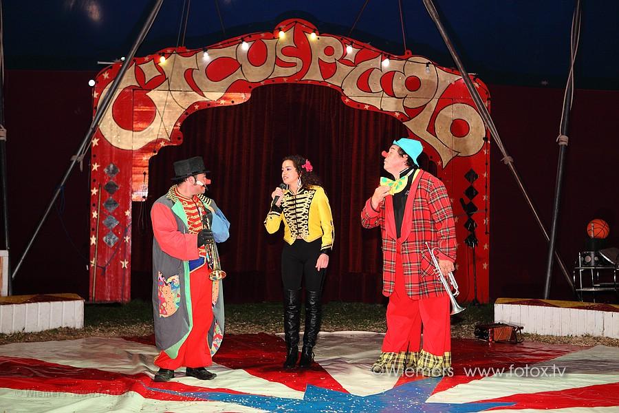 Zirkus Piccolo in Morntal-Muenchingen Mai 2013